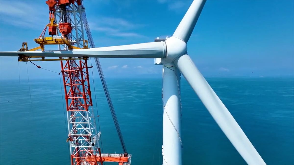 Roztočila se největší větrná turbína na světě. Energií uživí celé město
